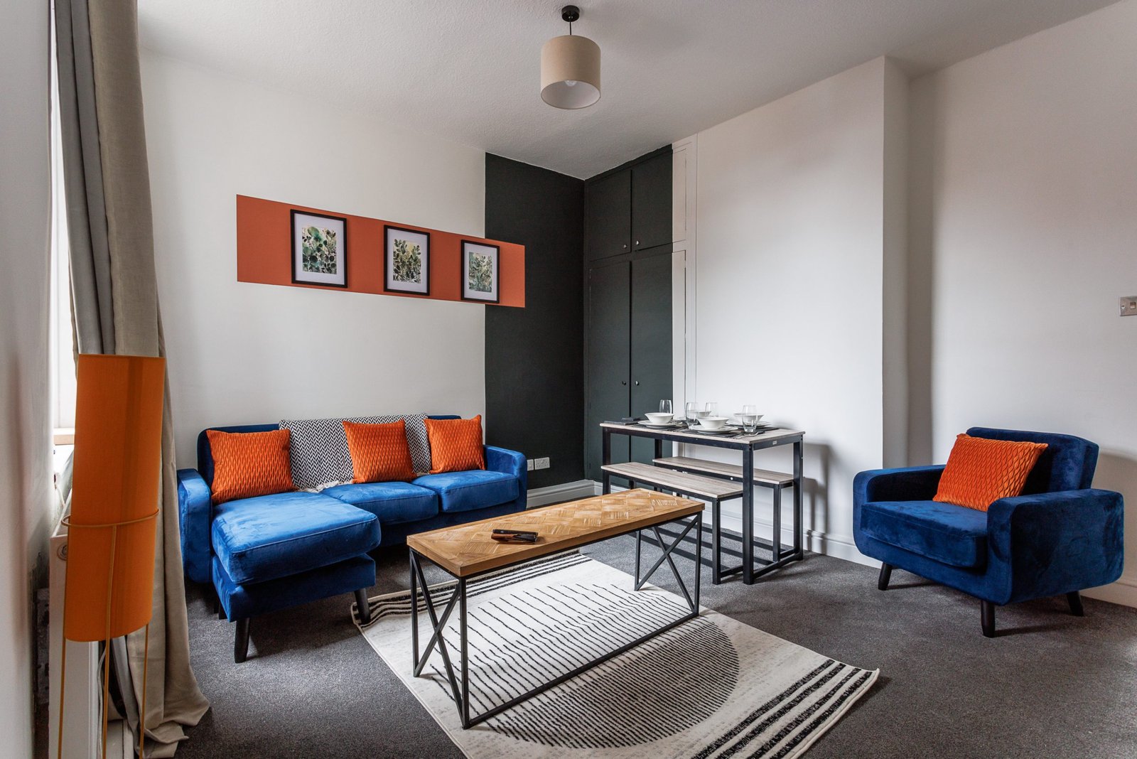 8e9b8ec0-87e3-4bad-8fbc-a615822a1bdc_6GunnSt0008