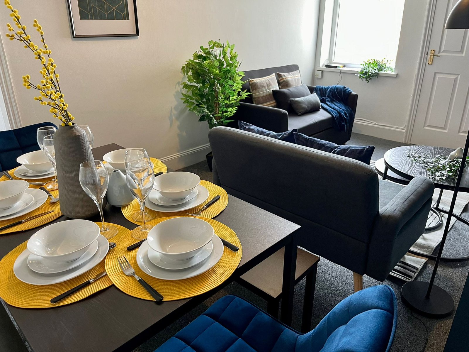 a5da079c-9703-439e-aa84-ff1ca09cdad6_Lounge